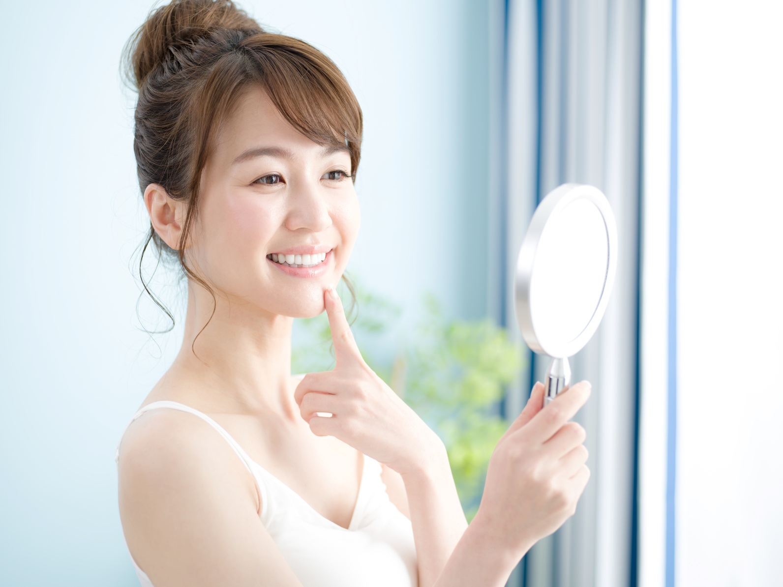 日本人の平均的な歯の色と変色の原因 日本人の平均的な歯の色と変色の原因
