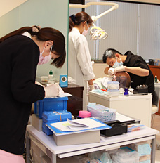 朝礼・診療開始