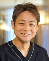 理事長 : 足立 哲也