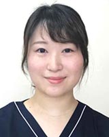 歯科医師 : いいだ りえ