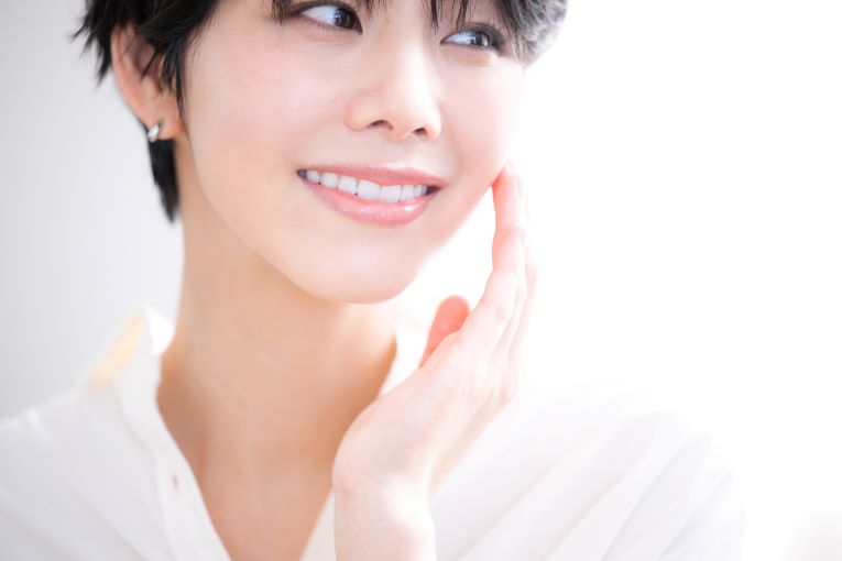 差し歯をホワイトニングできない場合の4つの対処法