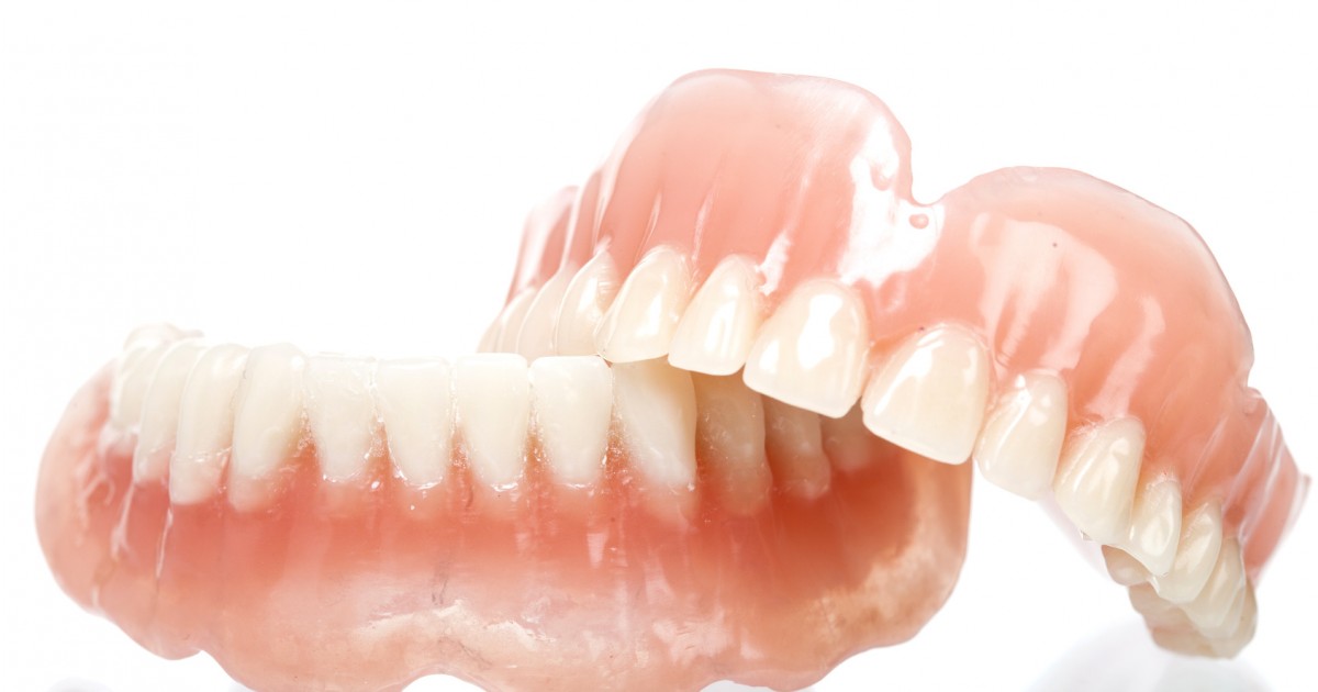 ACRYLIC DENTURE- FULL FRONT SET